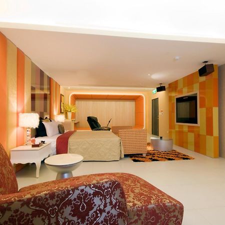 Harport Motel Kaohsiung Extérieur photo
