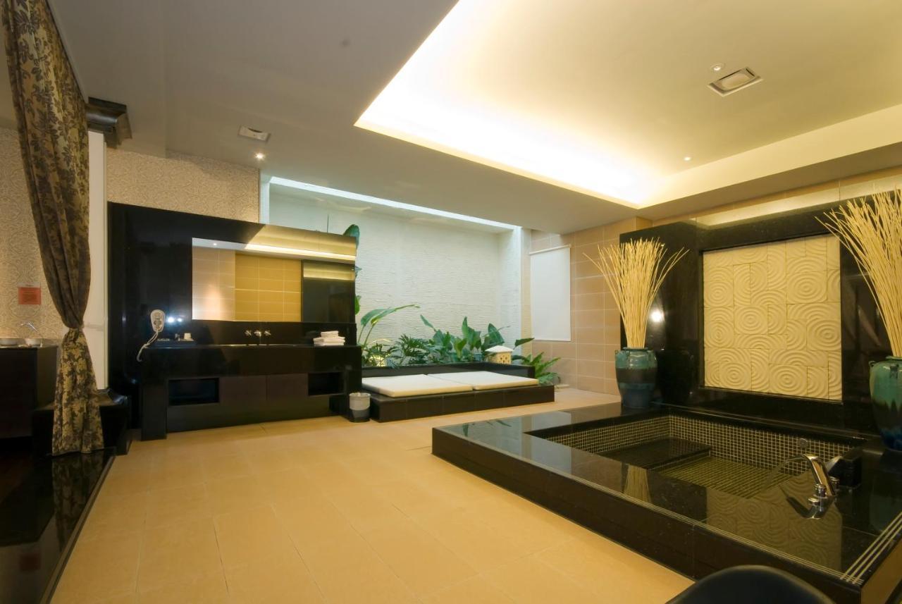 Harport Motel Kaohsiung Extérieur photo