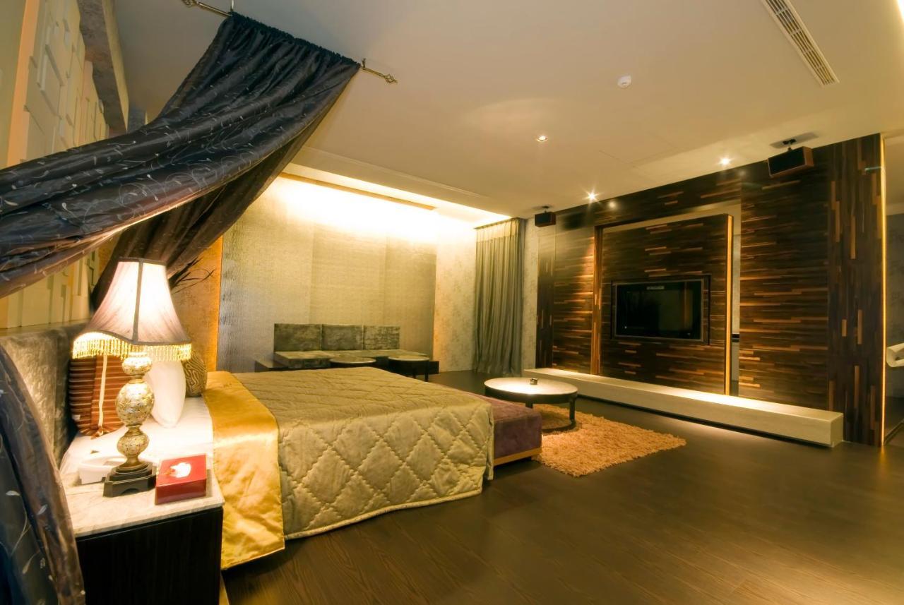 Harport Motel Kaohsiung Extérieur photo