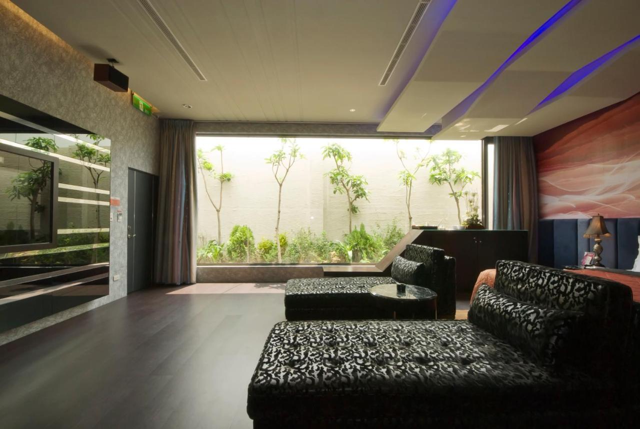 Harport Motel Kaohsiung Extérieur photo