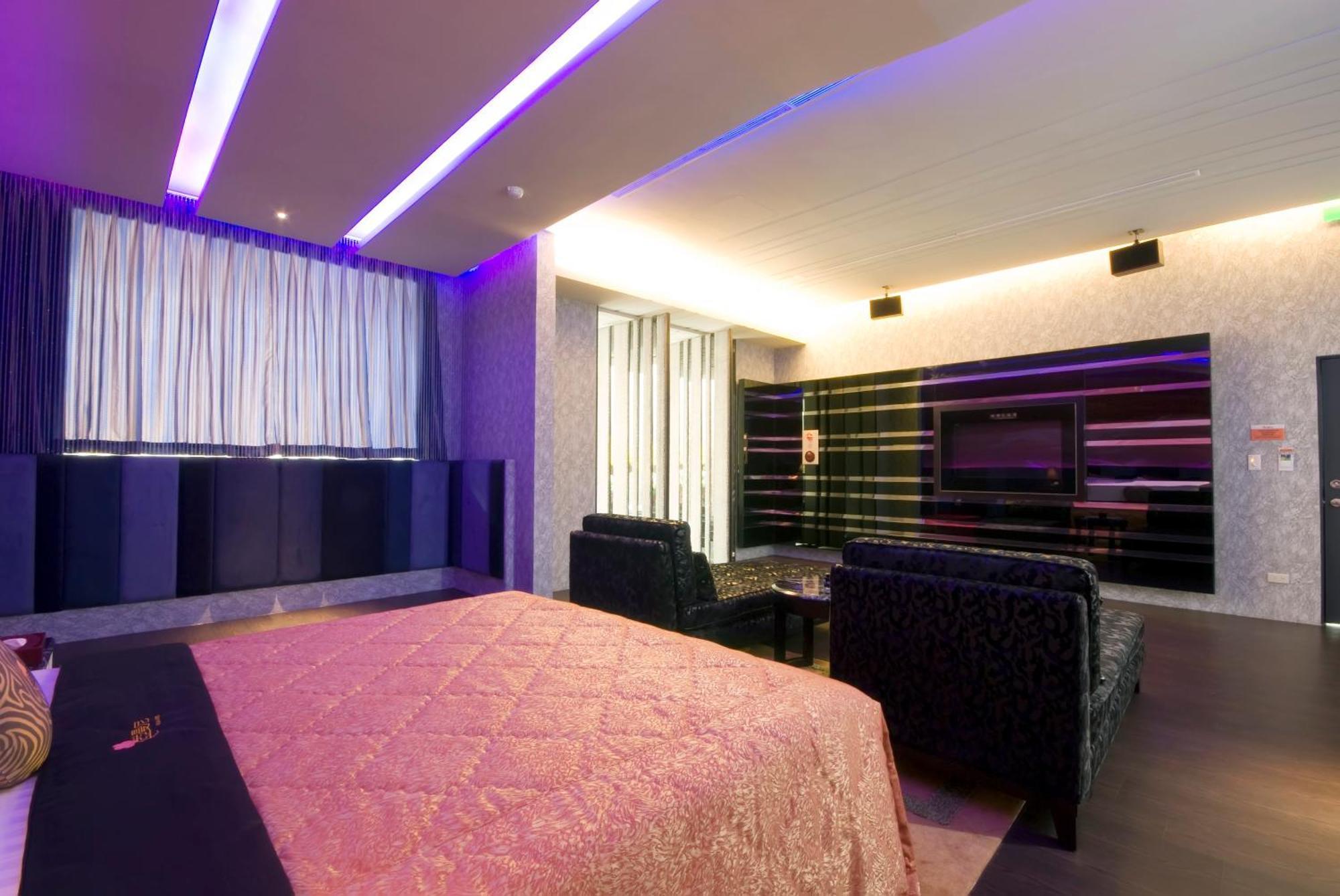 Harport Motel Kaohsiung Extérieur photo